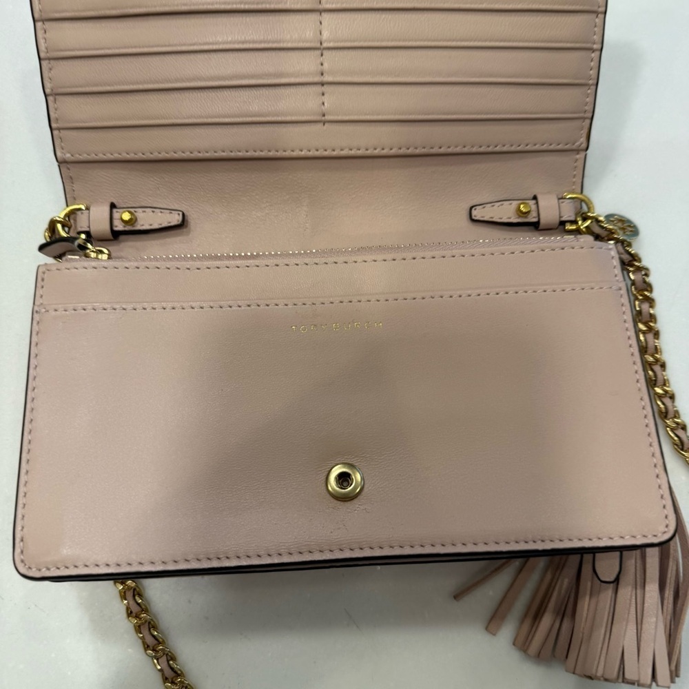 Tory Burch Fleming  Women’s Pale Pink Quilted Leather Crossbody Bag MSRP $348 - Picture 3 of 16